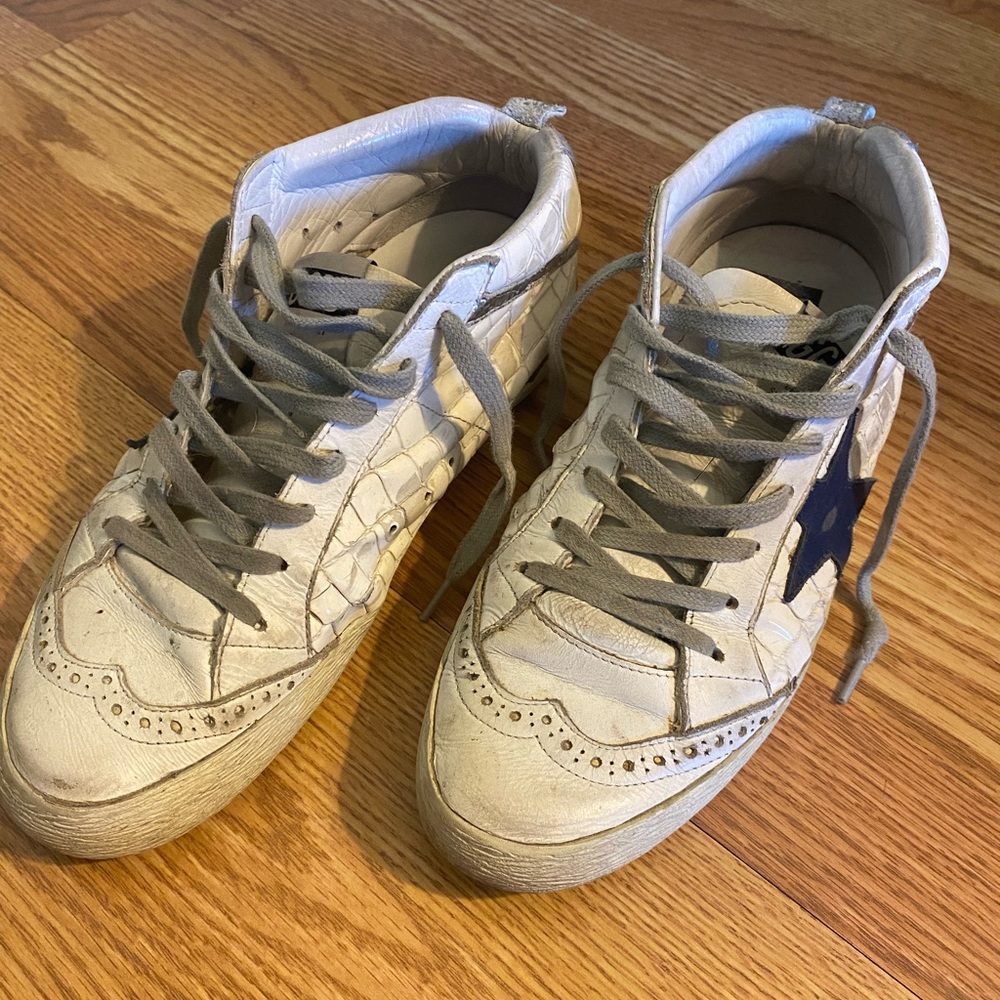 Golden goose white midstar sneaker w/ navy star